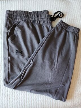 Under Armour Rival Terry Gray Performance Jogger Pants Brand New